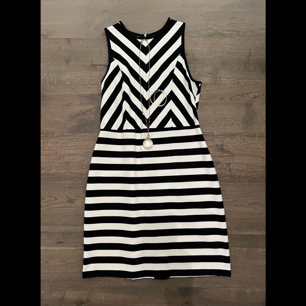 Ann Taylor Loft Ponte Dress ๐ - Picture 1 of 5